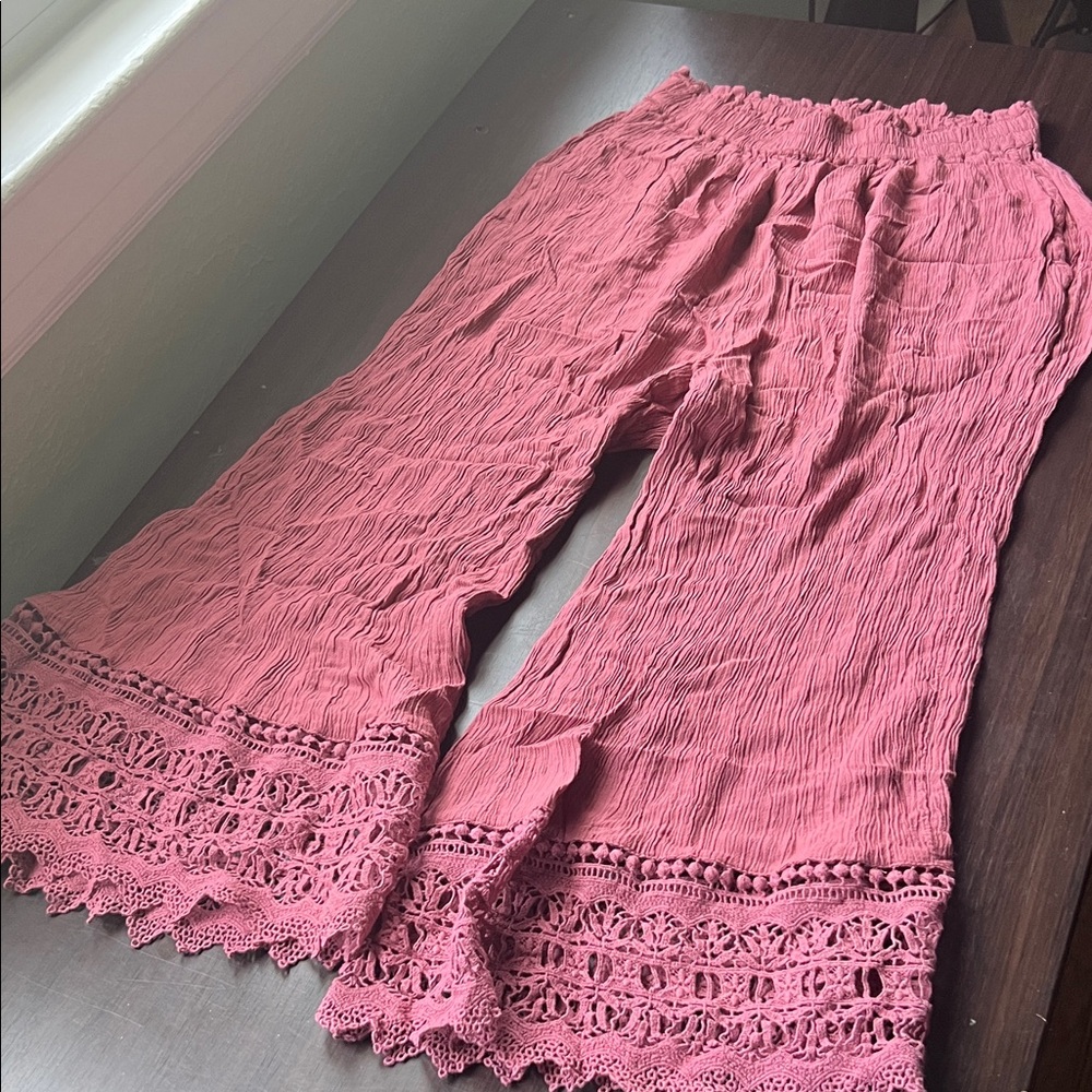 American Eagle Outfitters Boho Women’s Lace Trim Pants